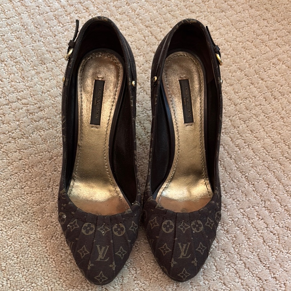 Louis Vuitton Brown Monogram Women's Shoes